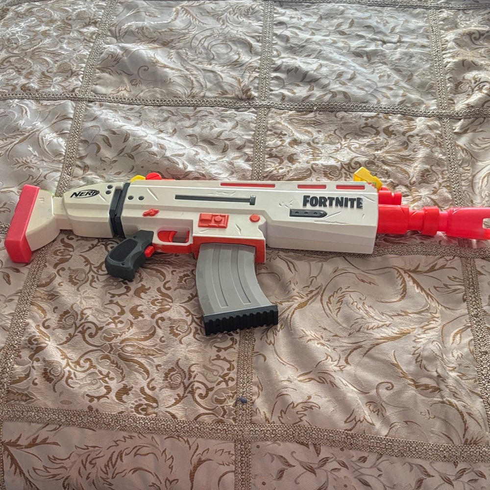 Nerf Fortnite Blaster - White, Black